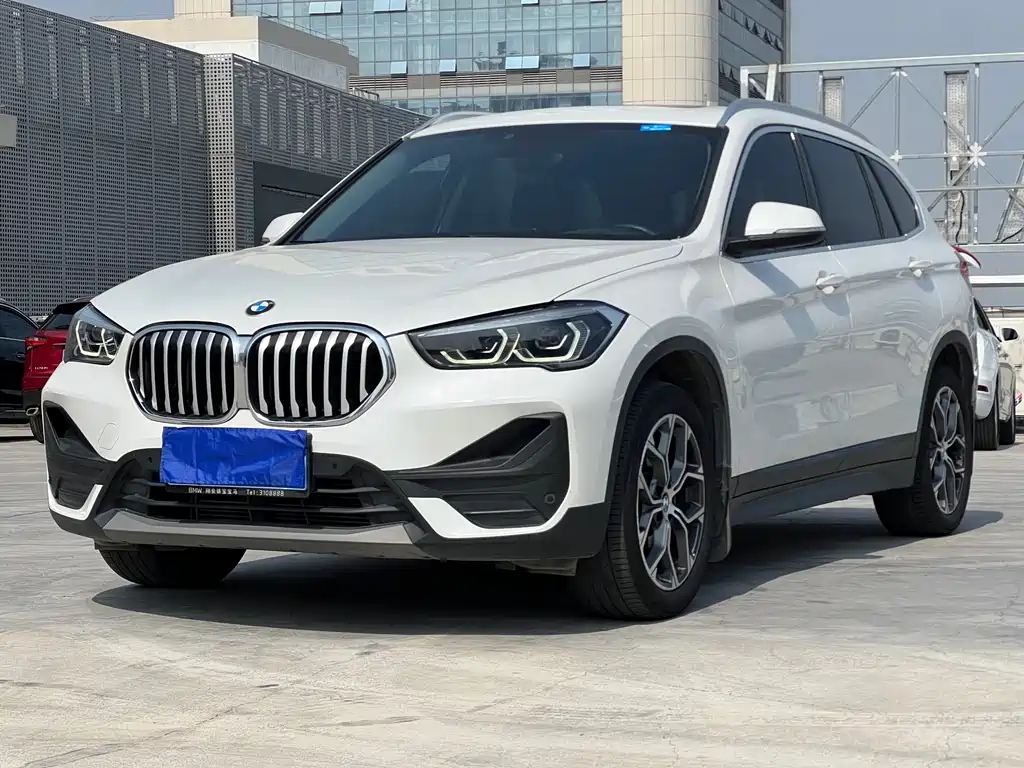 BMW X1 2023 — фото 1