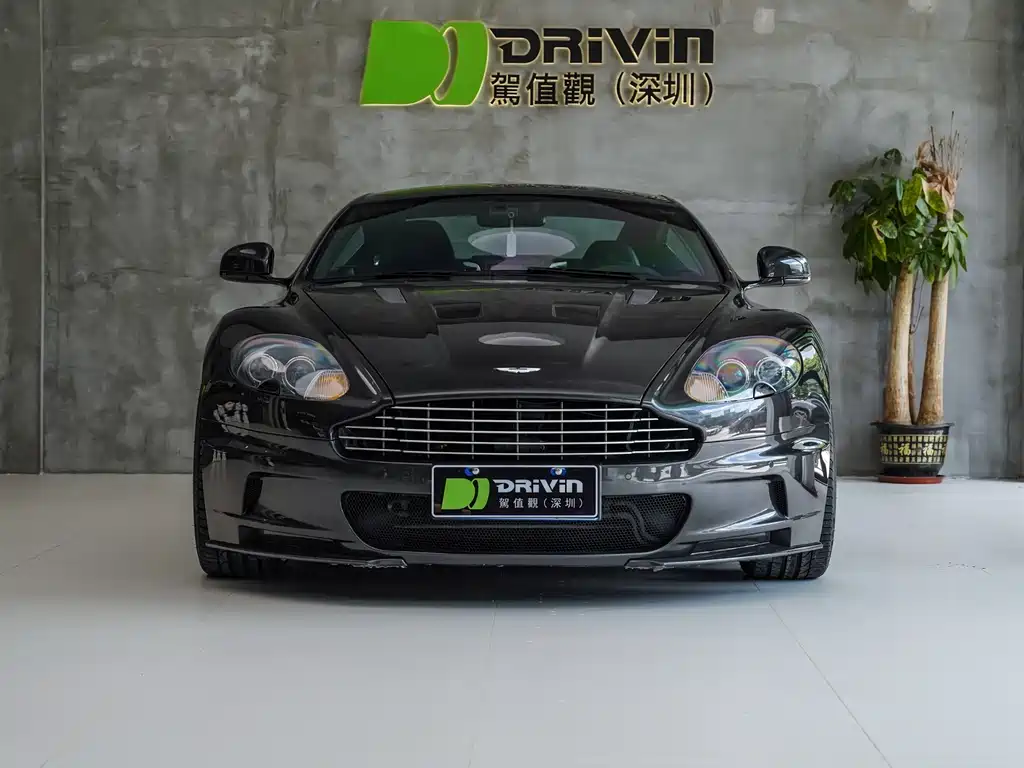 Aston Martin DBS 2014 — фото 3