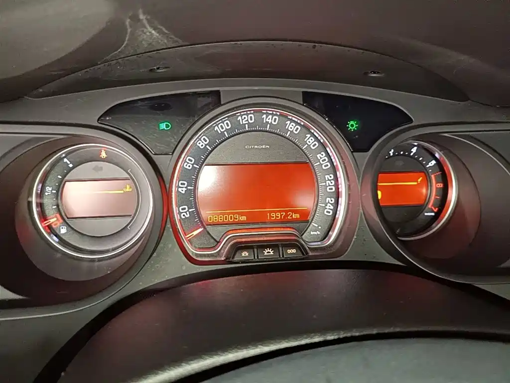Citroen C5 2014 — фото 12