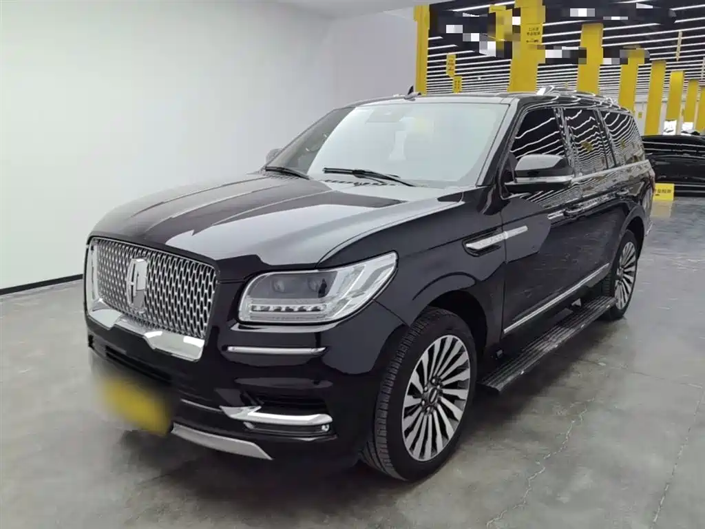 Lincoln Navigator 2022 — фото 2