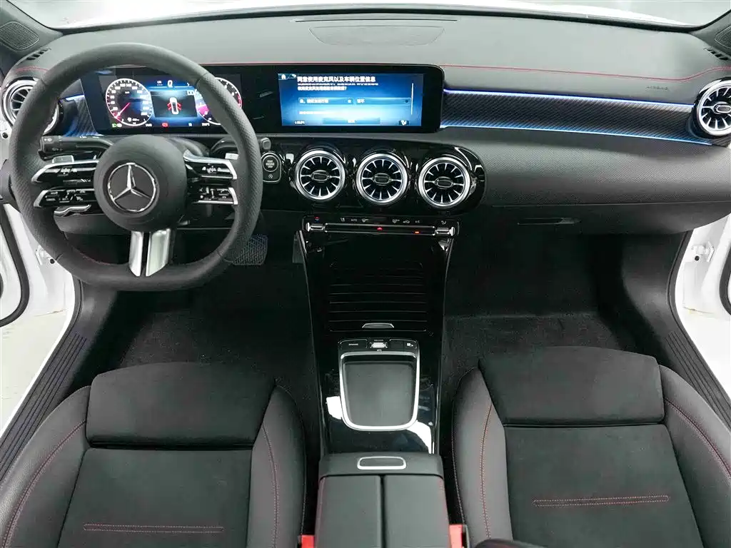 Mercedes-Benz A-Class 2026 — фото 10