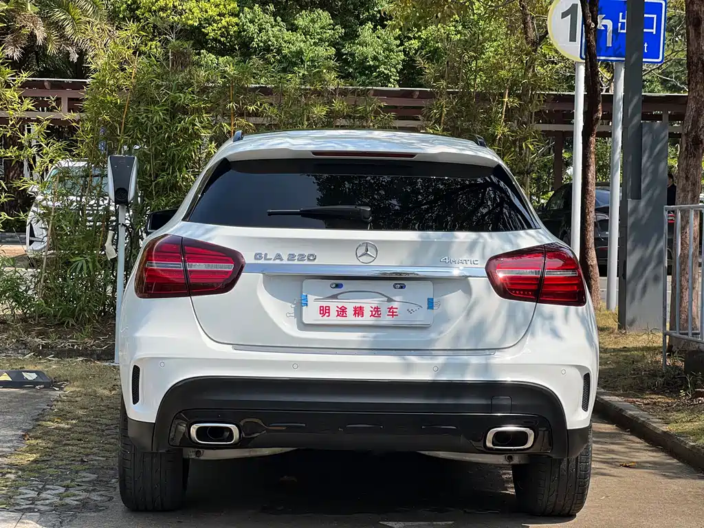 Mercedes-Benz GLA 2018 — фото 44