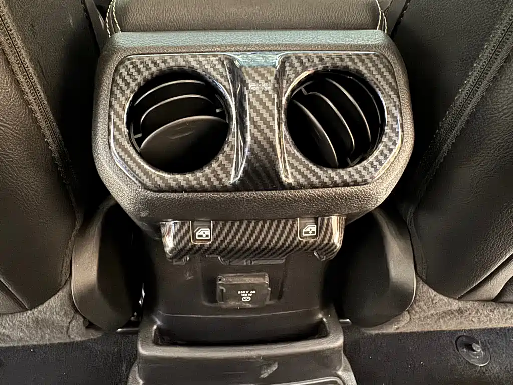 Jeep Wrangler 2020 — фото 20