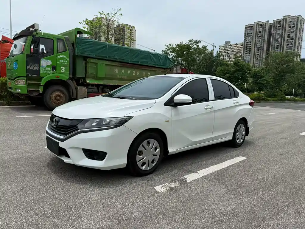 Honda Greiz 2017