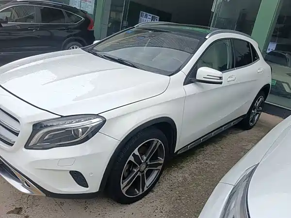 Mercedes-Benz GLA 2017