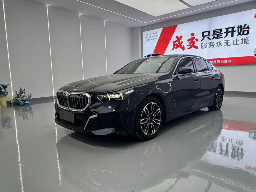 BMW 5 Series 2024