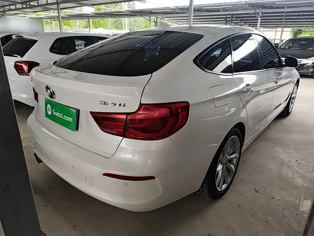 BMW 3 Series GT 2018 — фото 7