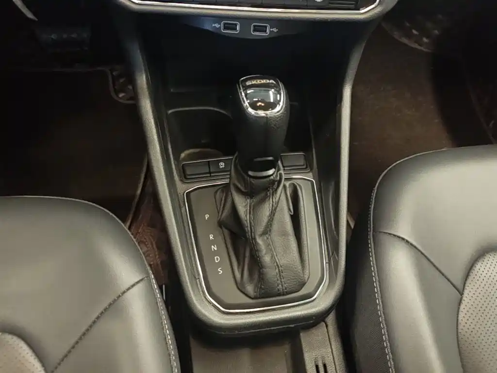 Skoda Rapid 2021 — фото 14