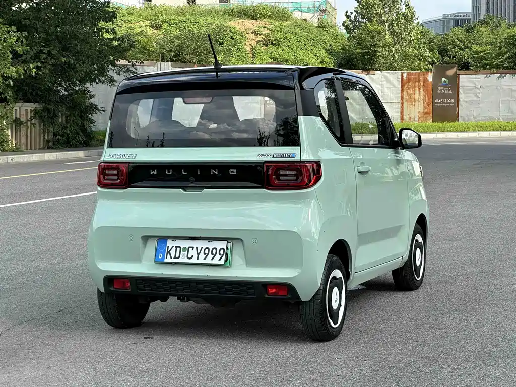 Wuling MINIEV 2022 — фото 13
