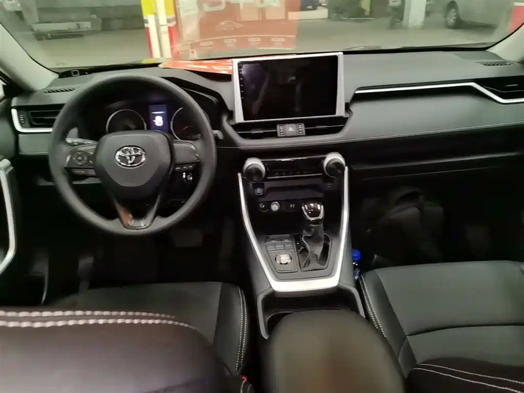 Toyota Wildlander 2022 — фото 10