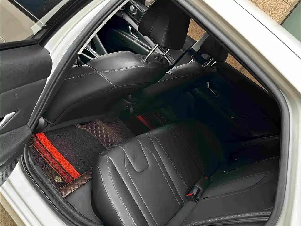 Hyundai Elantra 2021