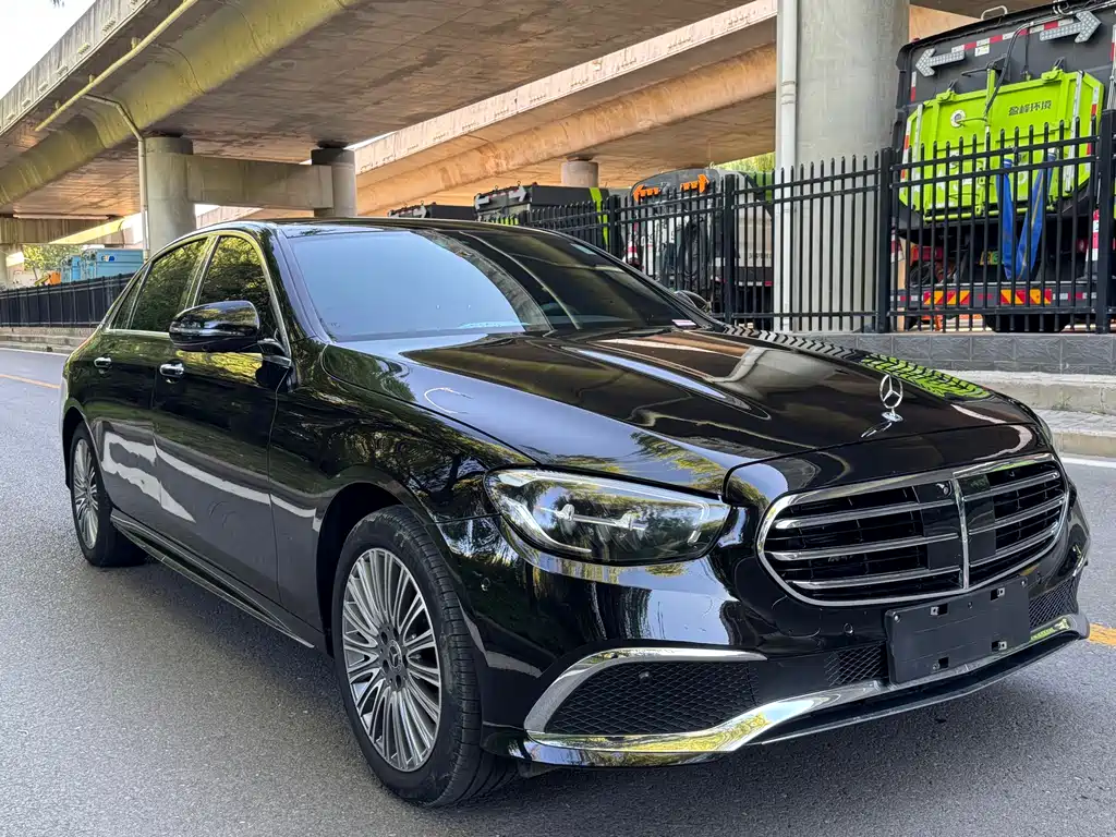 Mercedes-Benz E-Class 2023