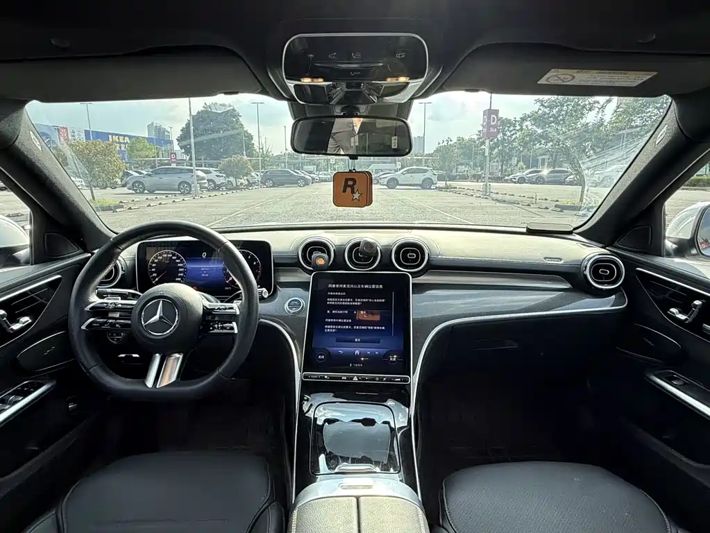 Mercedes-Benz C-Class 2023 — фото 10