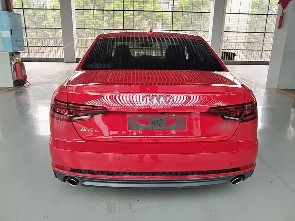 Audi A4L 2018 — фото 6
