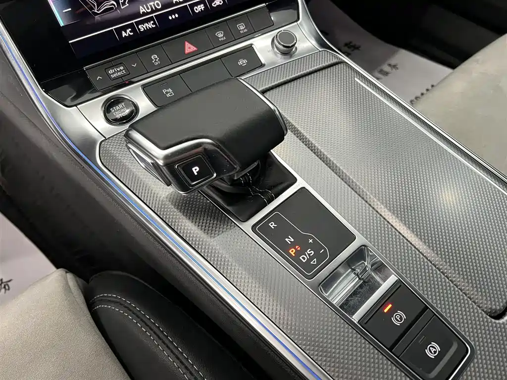 Audi A6L 2022 — фото 17