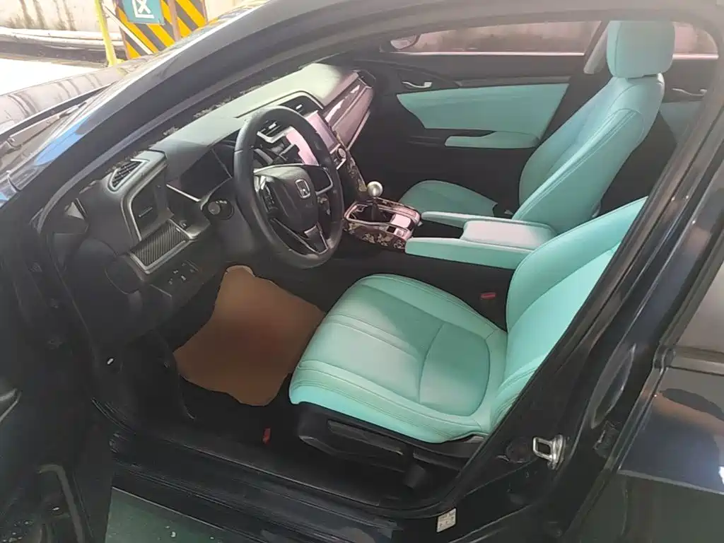 Honda Civic 2017 — фото 15