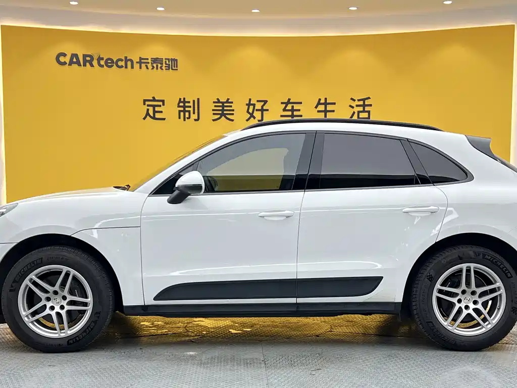 Porsche Macan 2021 — фото 30