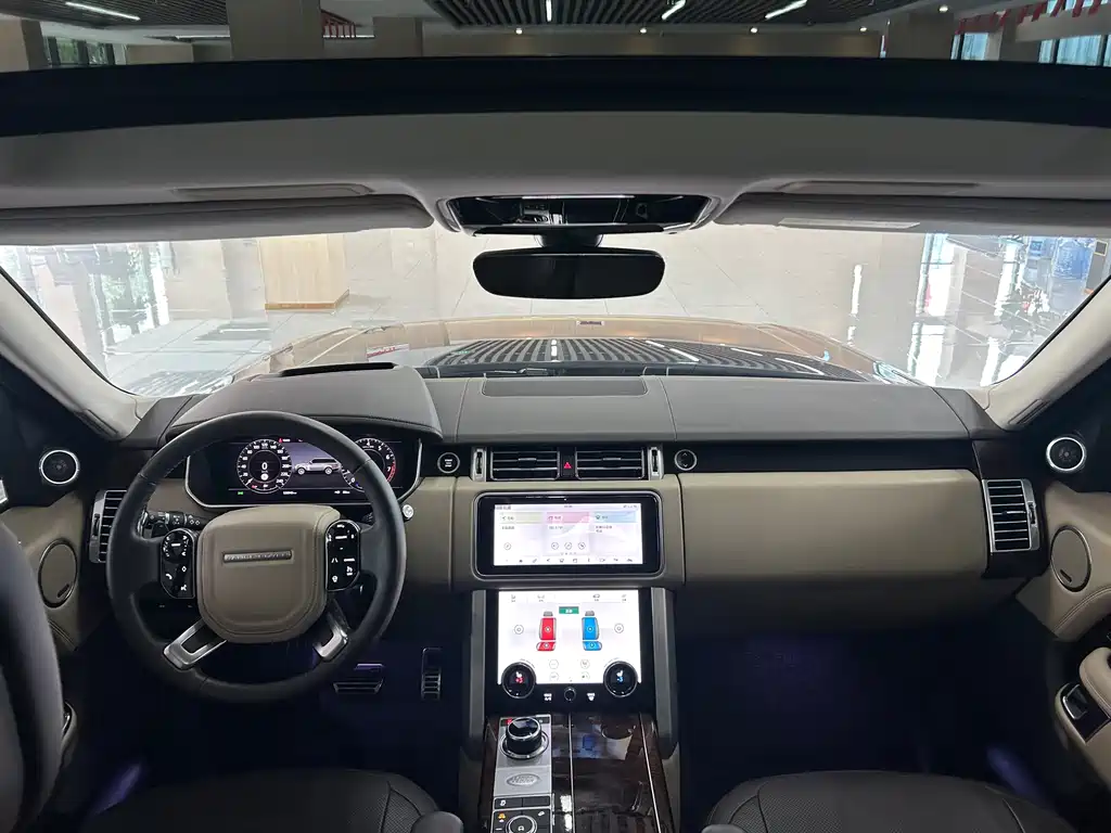 Land Rover Range Rover 2020 — фото 19