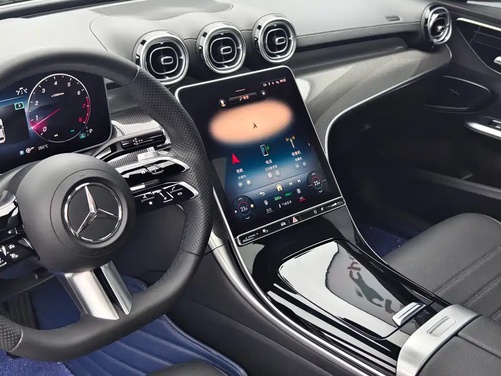 Mercedes-Benz C-Class 2023 — фото 11