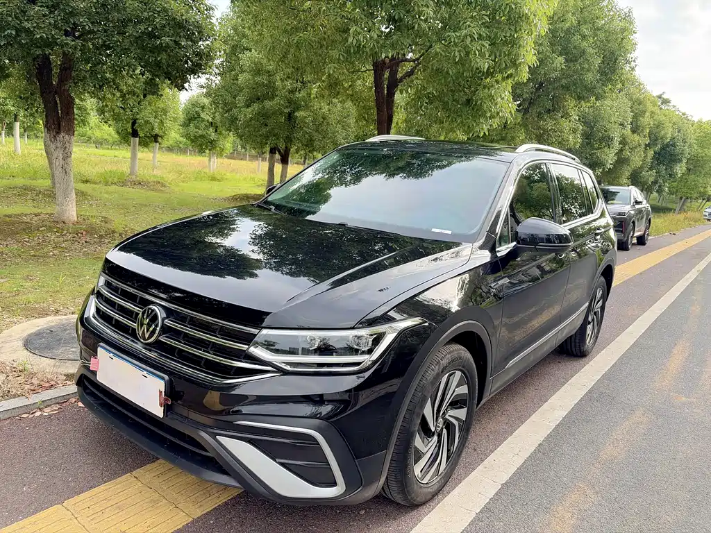 Volkswagen Tiguan L 2023