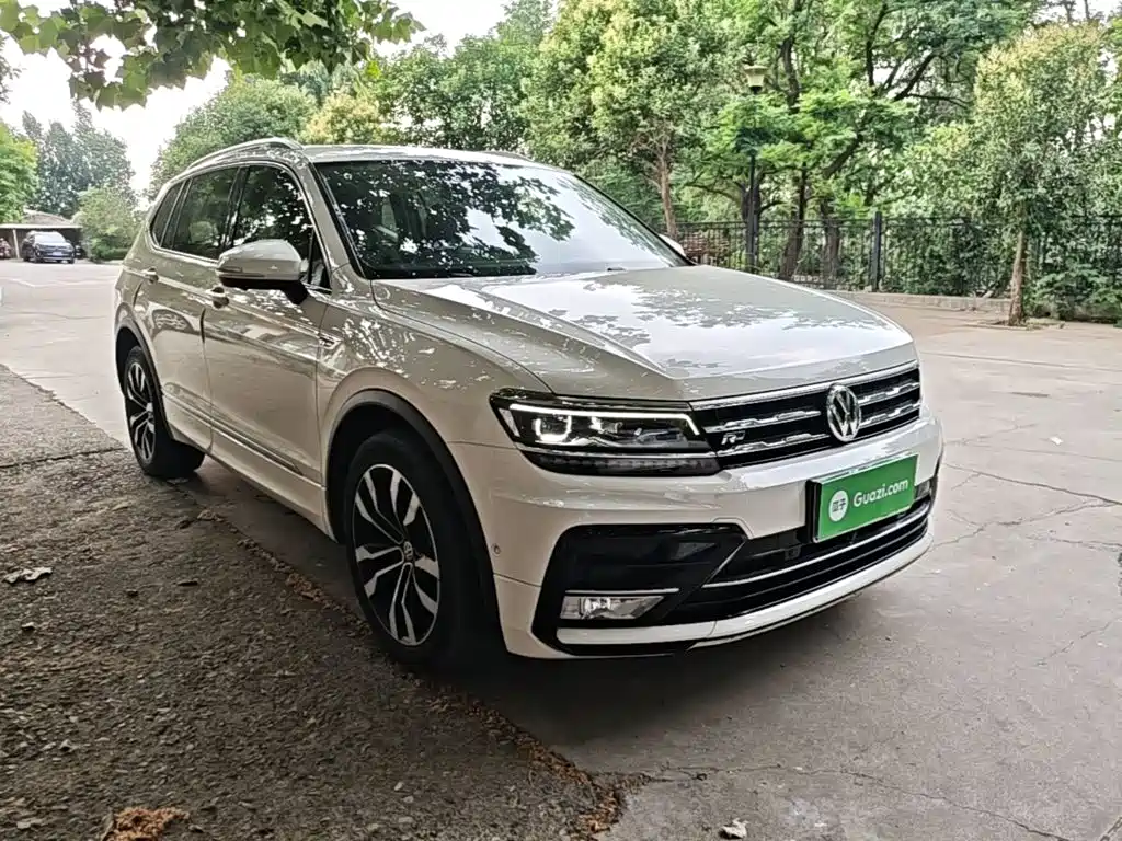 Volkswagen Tiguan L 2020 — фото 4