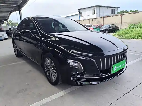 Hongqi E-QM5 2023