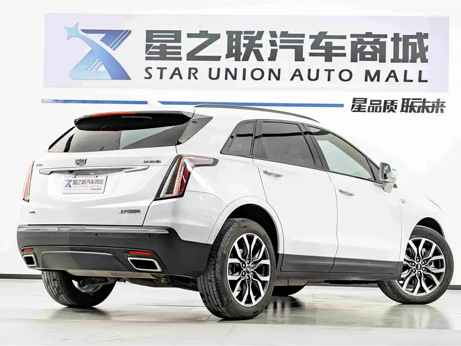 Cadillac XT5 2024 — фото 6