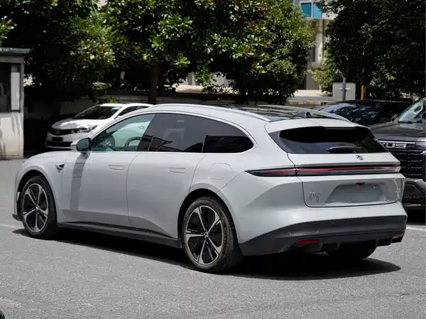 NIO ET5T 2024