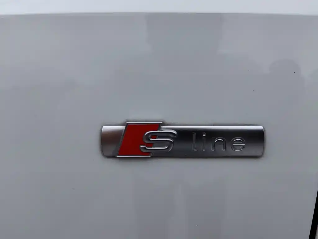 Audi Q3 Sportback 2021 — фото 30
