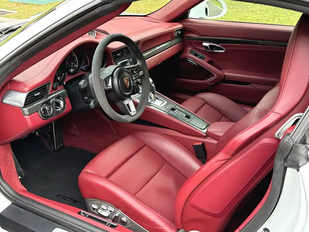 Porsche 911 2017 — фото 16