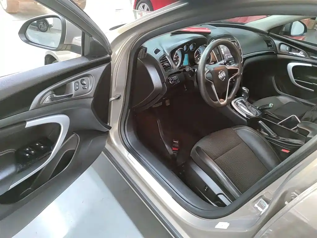 Buick Regal 2015 — фото 16