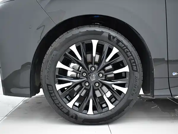 Toyota Vellfire 2024