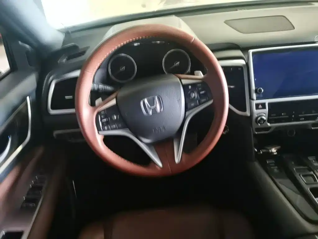 Honda UR-V 2017 — фото 17