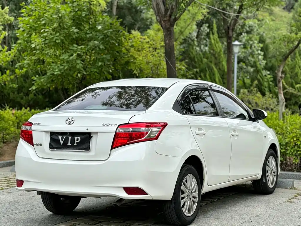 Toyota Vios 2014 — фото 9