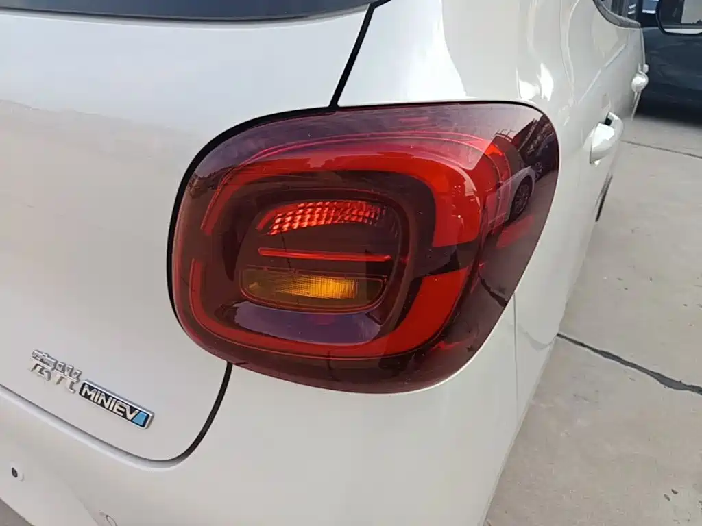Wuling MINIEV 2025 — фото 8