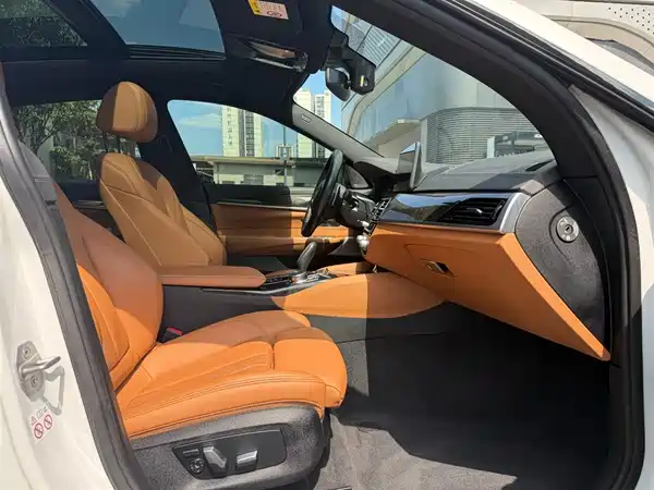 BMW 6 Series GT 2021