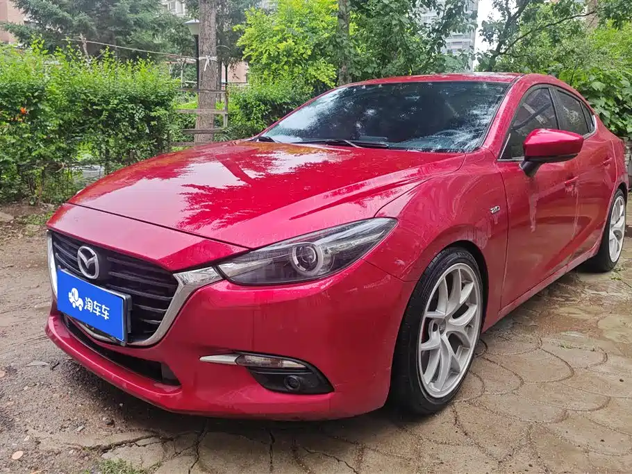 Mazda 3 Axela 2018 — фото 1