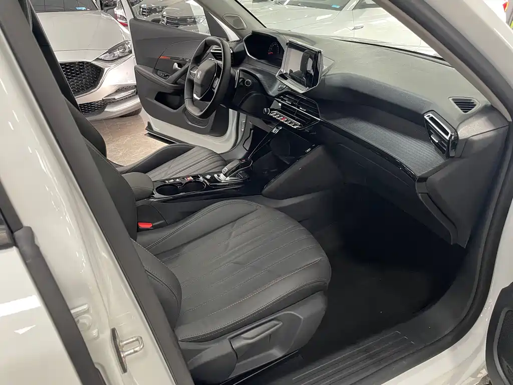 Peugeot 2008 2022