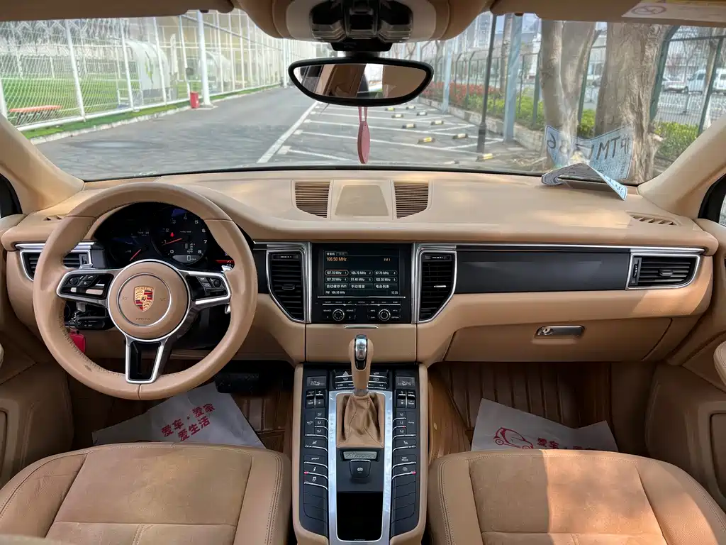 Porsche Macan 2015 — фото 15