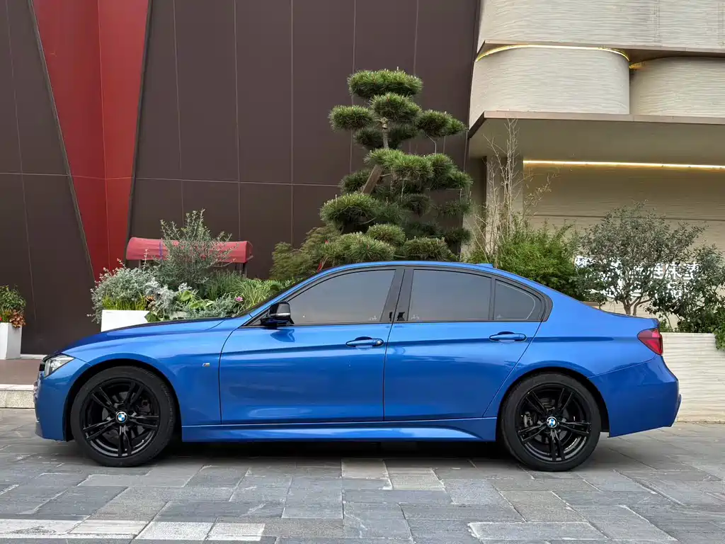 BMW 3 Series 2019 — фото 3