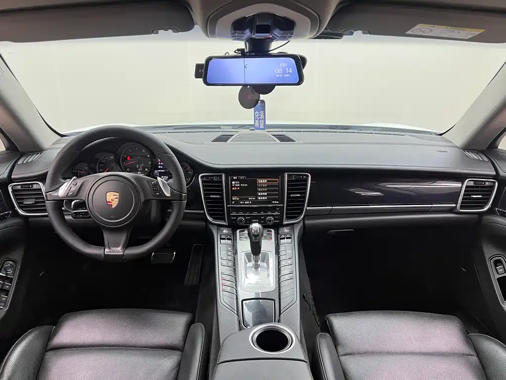 Porsche Panamera 2015 — фото 24