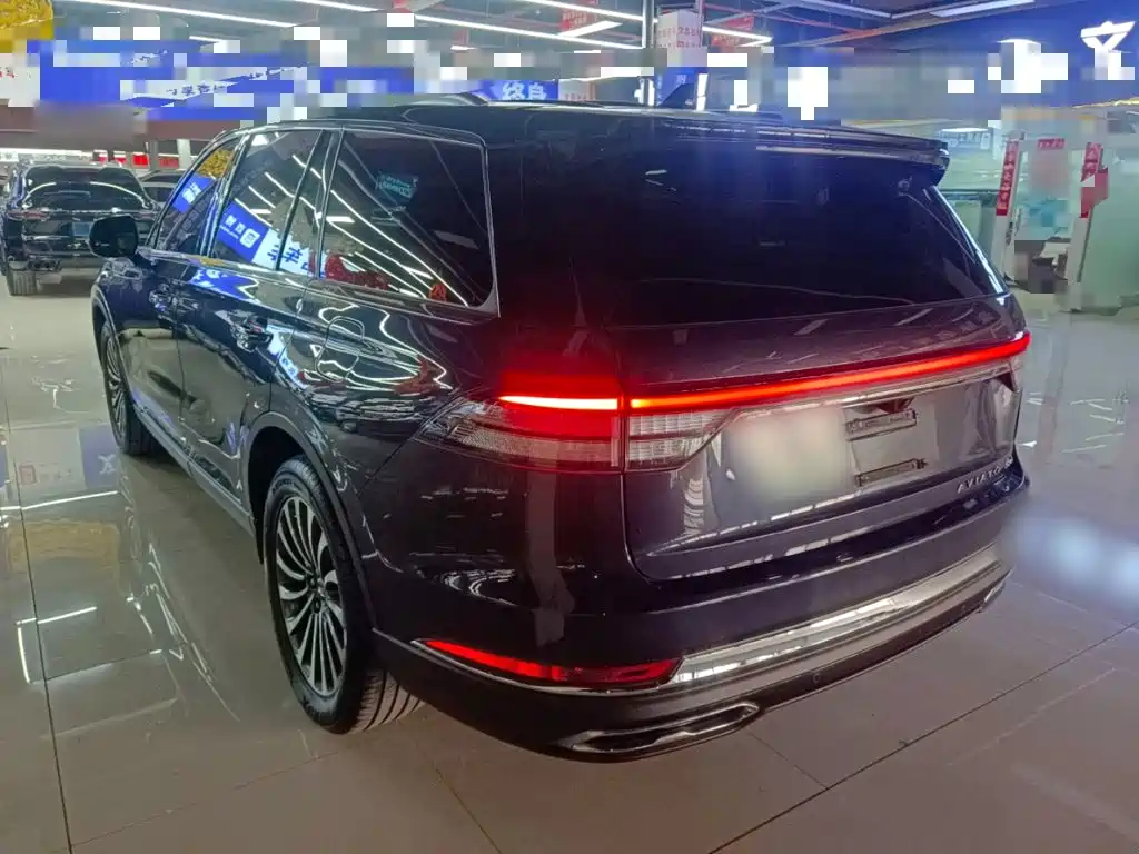 Lincoln Aviator 2022 — фото 23