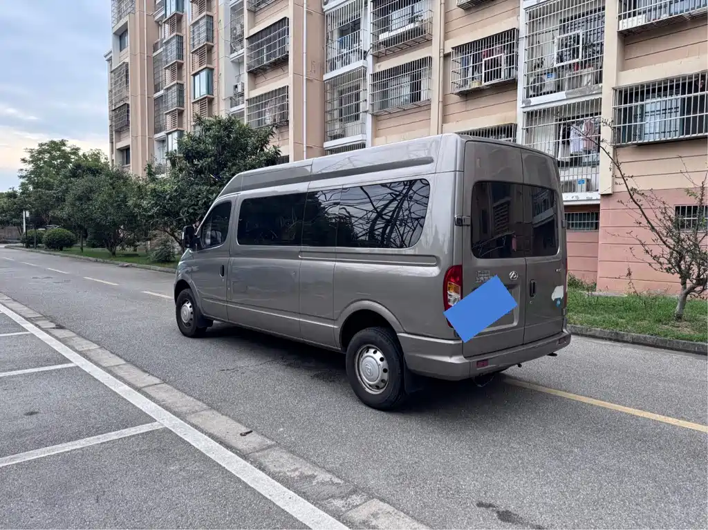 Maxus V80 2022