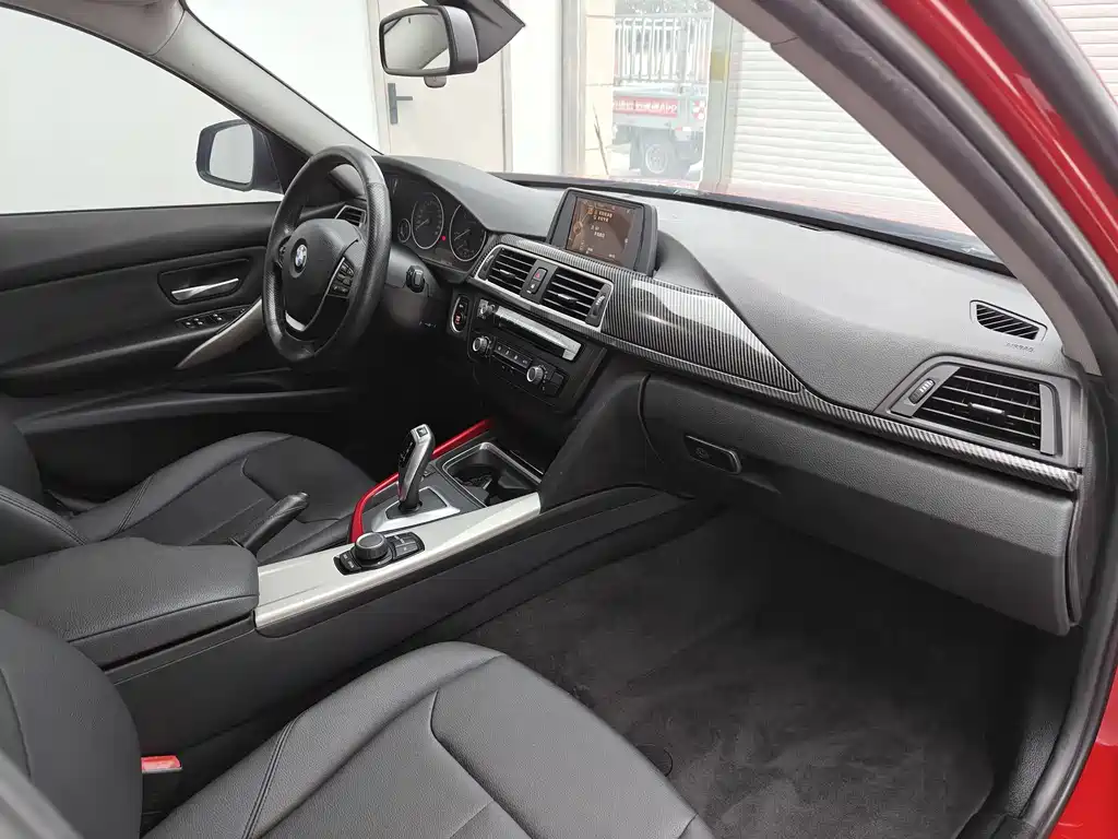 BMW 3 Series 2015 — фото 14