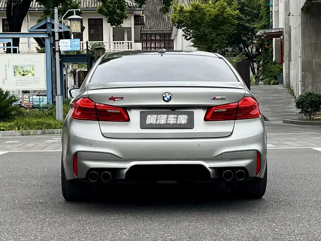 BMW M5 2019 — фото 6