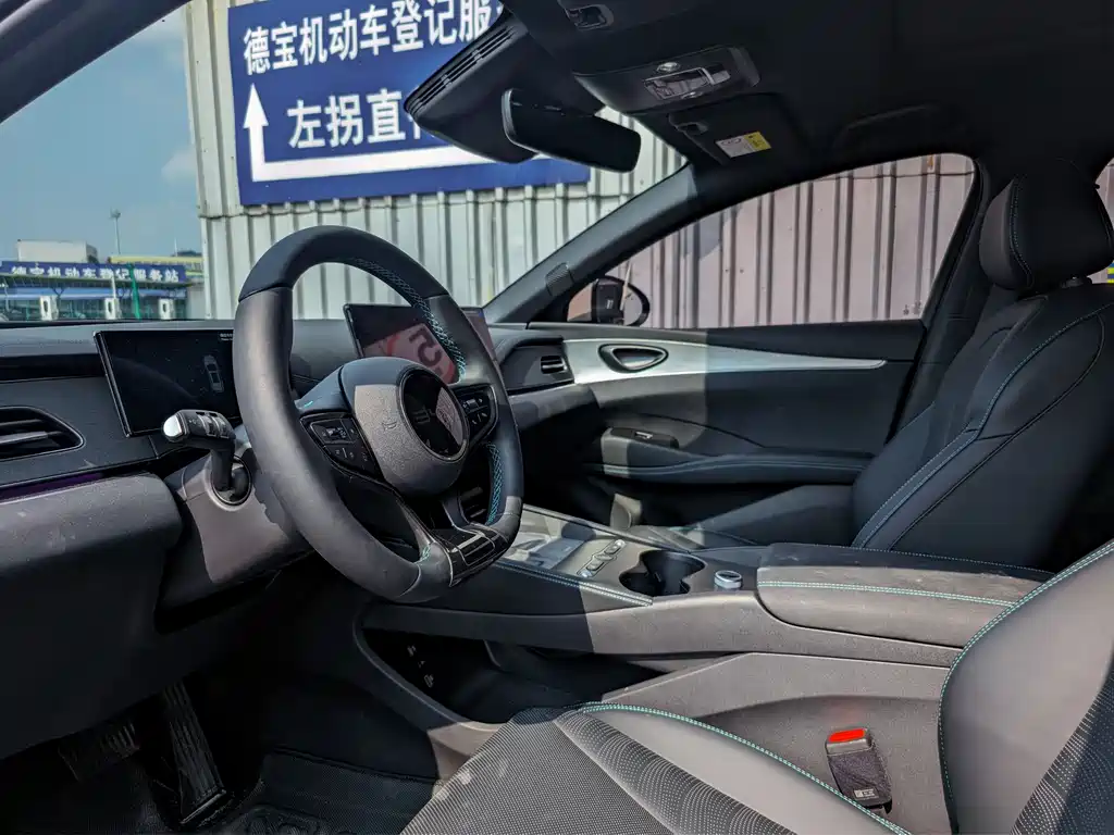 BYD Seal 06 DM-i Wagon 2026 — фото 11