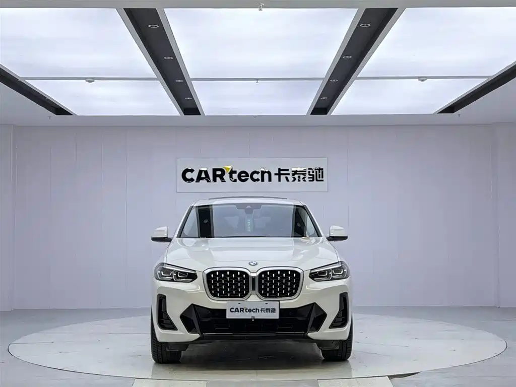 BMW X4 2024 — фото 8