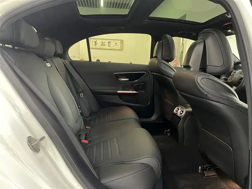 Mercedes-Benz C-Class 2022 — фото 10