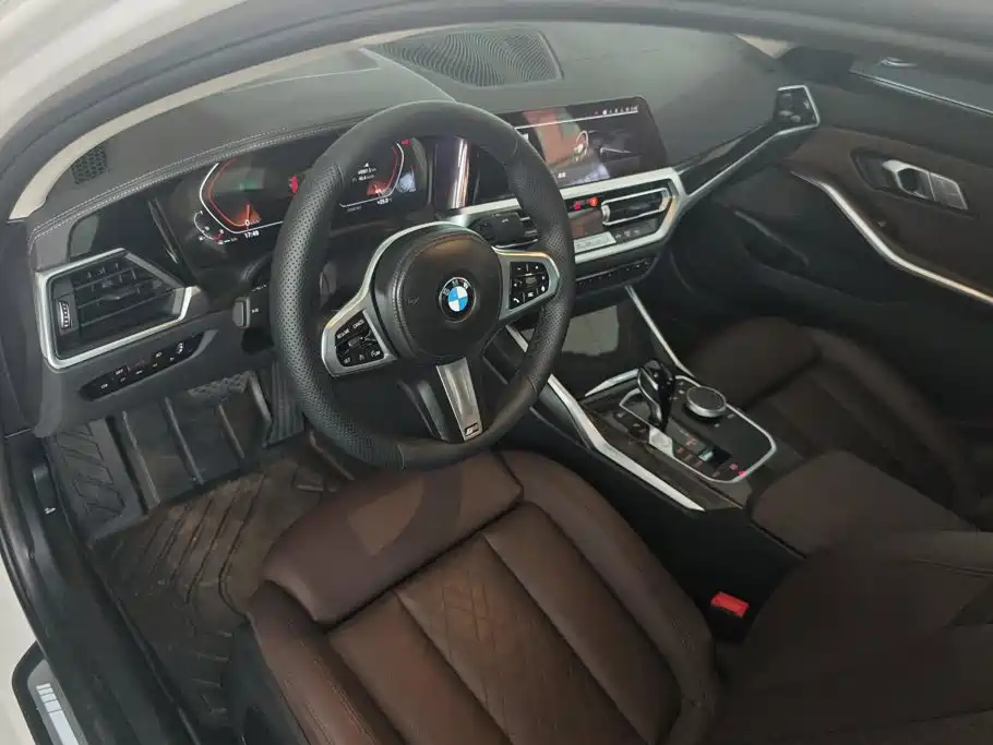 BMW 3 Series 2022 — фото 12