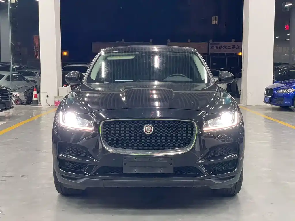 Jaguar F-PACE 2020 — фото 2